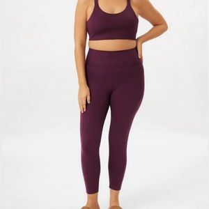 Girlfriend Collective legging plum color like new condition size M